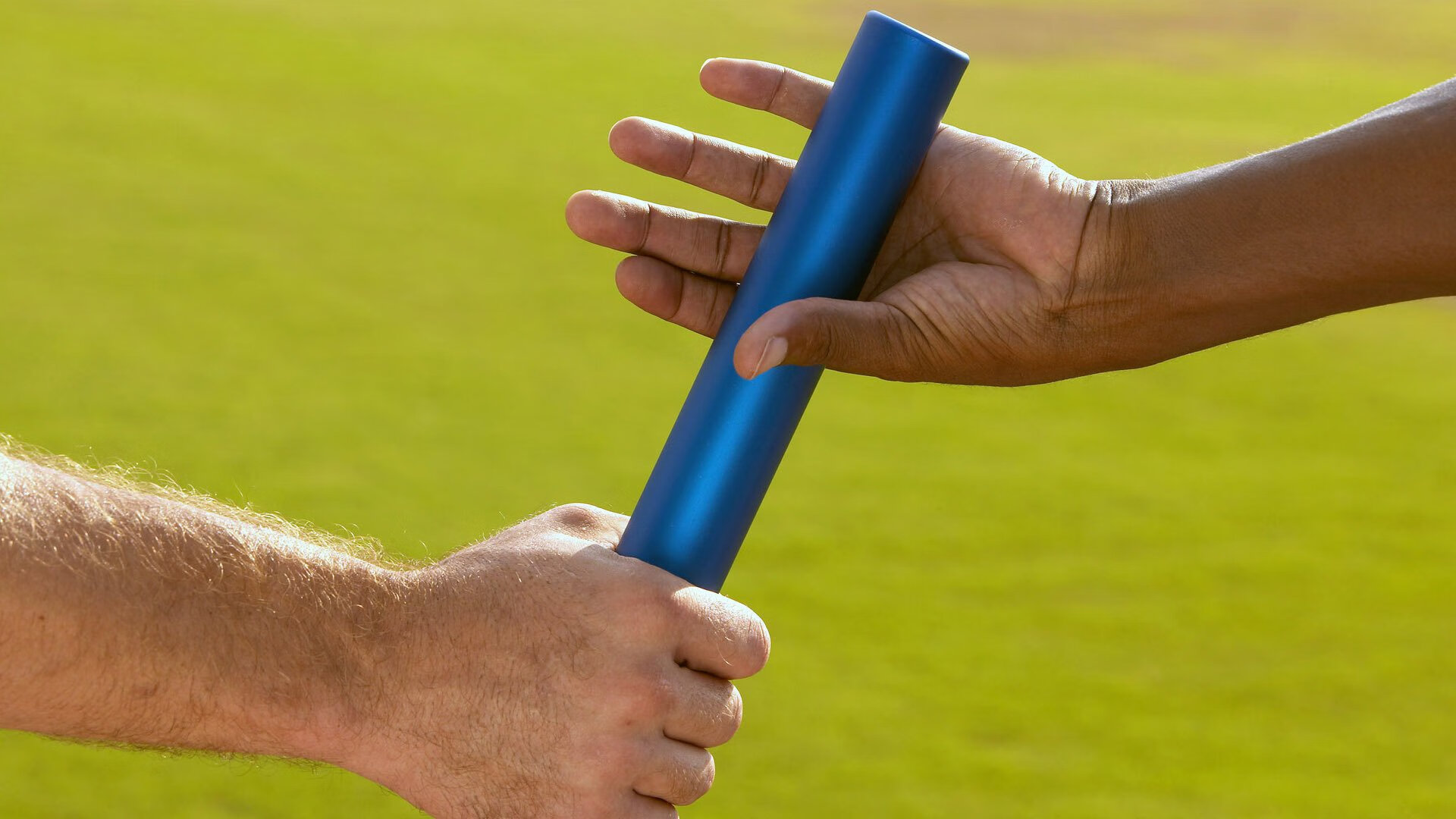 _午夜灯光跑：在光影中体验运动的魅力_，午夜风光的车长什么样