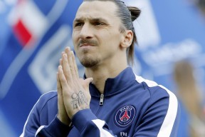 球员体能数据监测，优化训练计划，球队体能训练