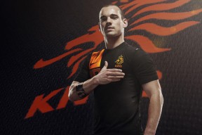 开云kaiyun-“德甲激战正酣，胜负关系到排名变化”，德甲战况