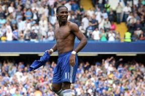 开云体育官网下载安装-_穿越沙丘的多地越野赛：勇士的荒野之旅_，越野车穿越沙漠视频