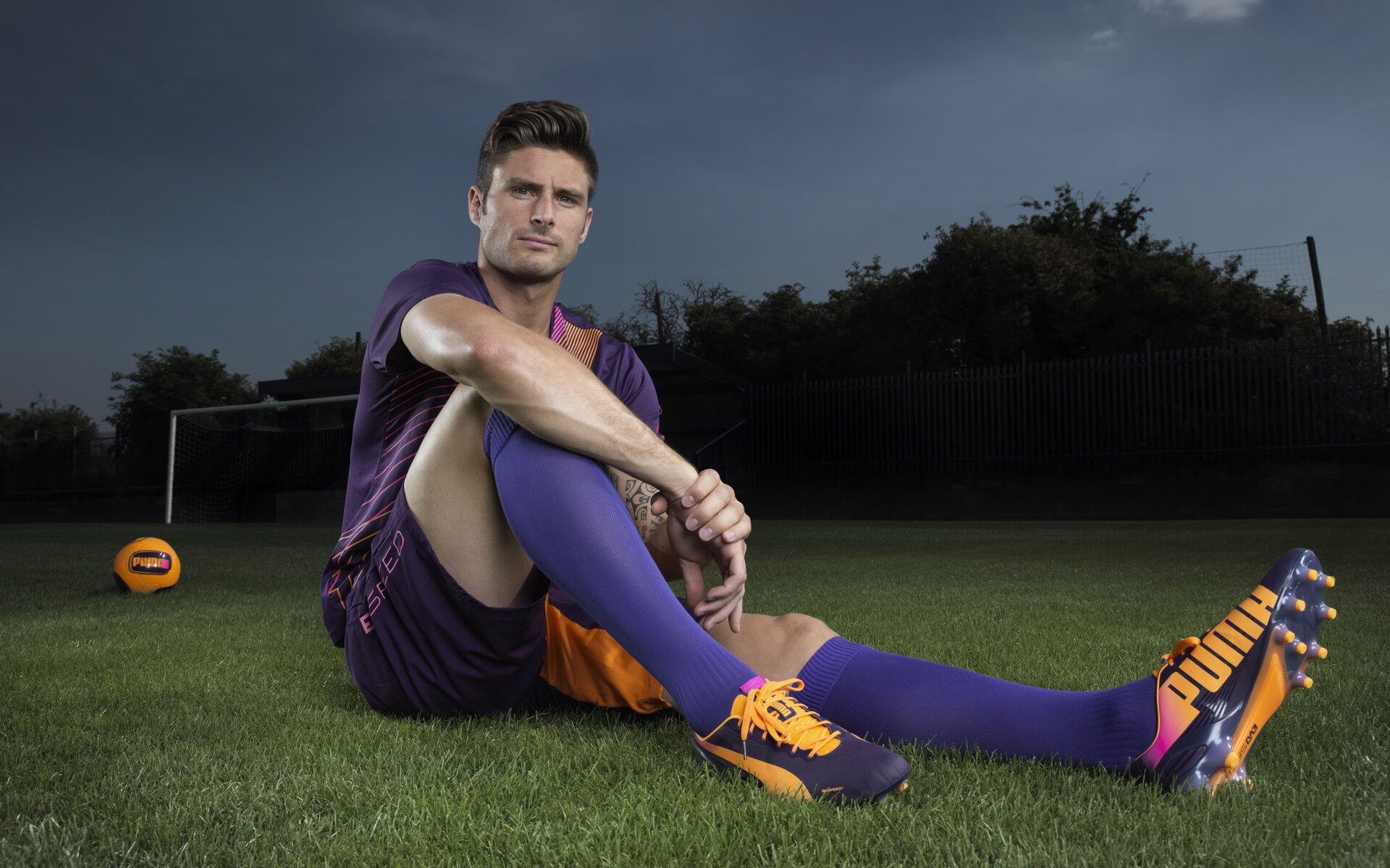 _国际铁人赛：耐力与毅力的终极考验_，国际铁人三项中包含什么运动