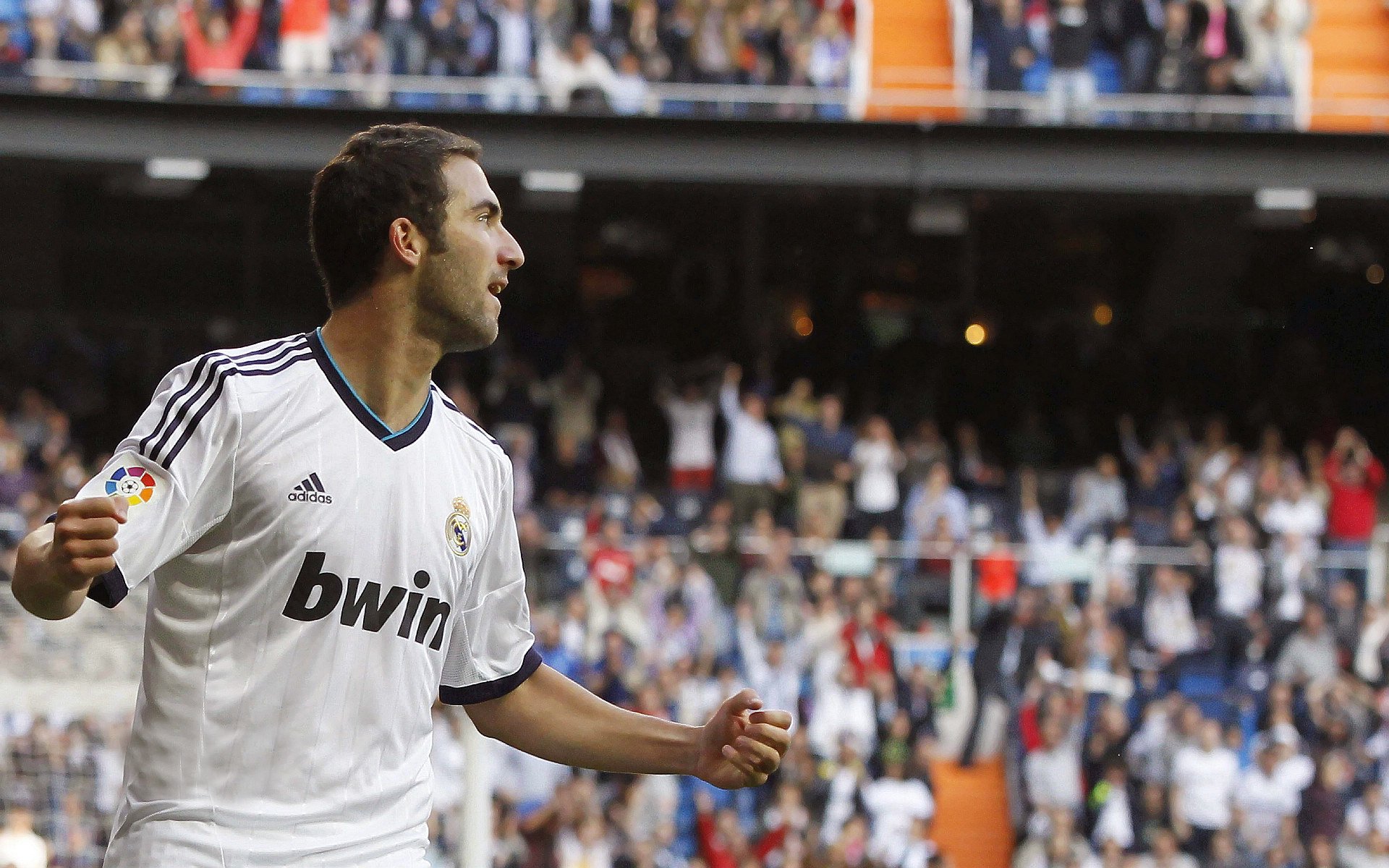 _快船迎战劲敌，团队合作再升级_，快船队官方